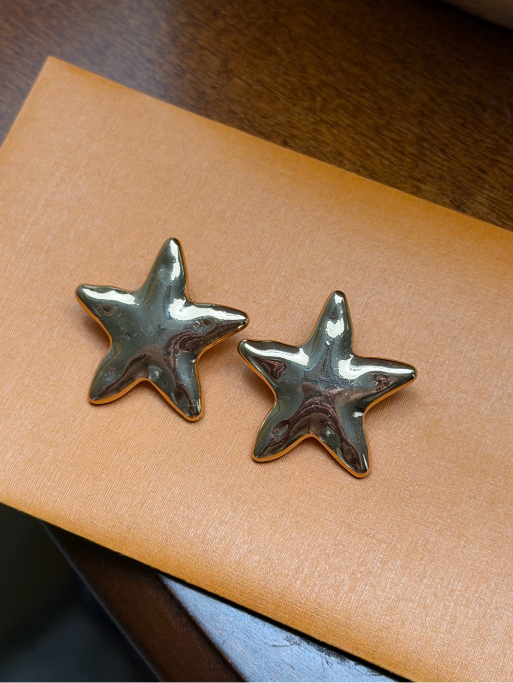Gold Starfish earrings